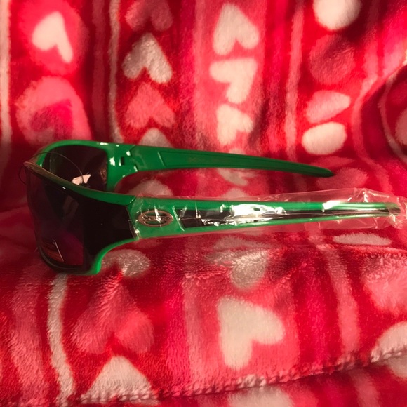 Sun glasses !! - Picture 2 of 4